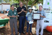 Koon-Hui Wang getting certificate